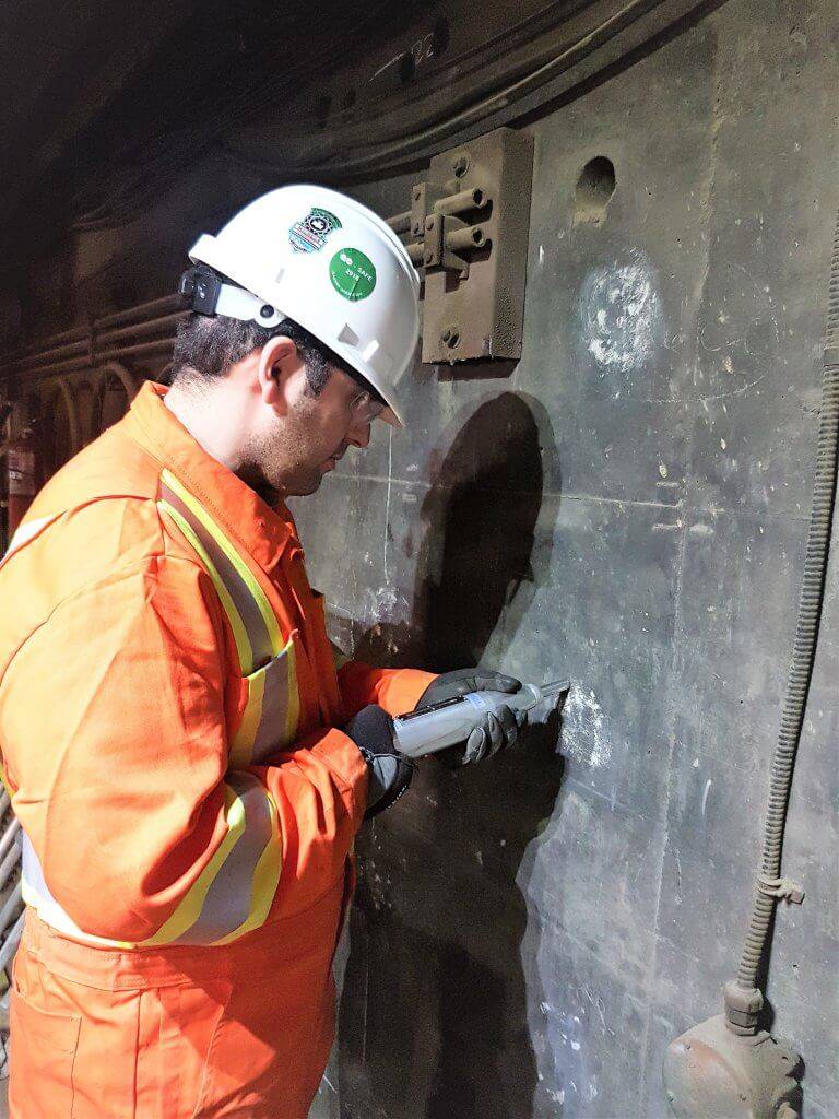 ¿Cómo estimar la resistencia del concreto usando métodos NDT?