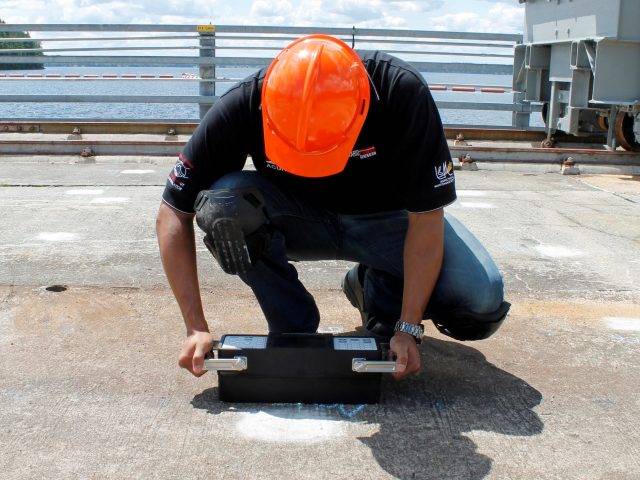 Tomografía ecográfica de pulso ultrasónica para hormigón