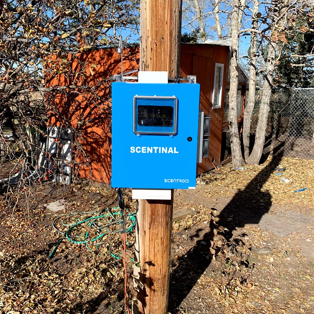 Scentinal_SL50-en-Campo-Arbol.jpg