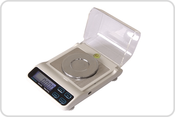 Balanza con escala de quilates y joyerias - WP