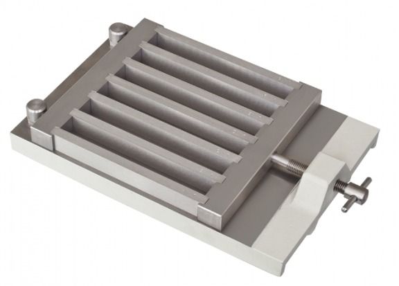 Molde de seis bandas con perforaciones de 20 x 20 x 160 mm - WP