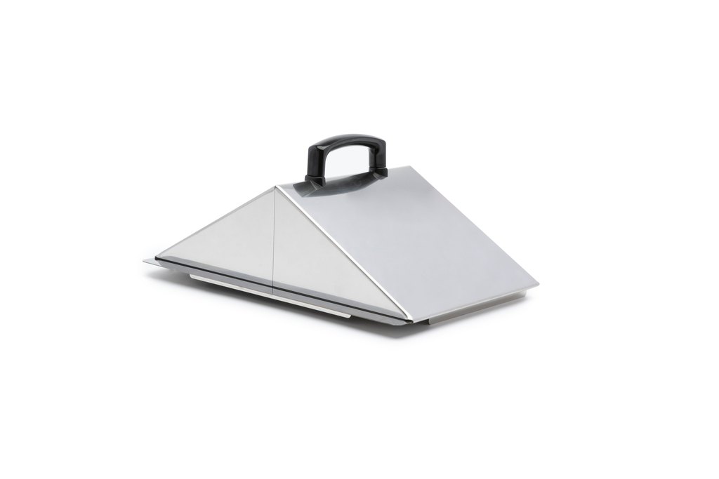 Lid pitched lift-off s/s for S12 and ST12 baths, recommended when bath is used constantly with water above 90°C