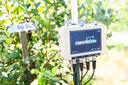 Steelhead, con panel solar de 12 W, modulo celular y antena interna