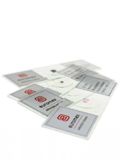 [filler_14239] Muestras preparadas individuales para microscopios - WP