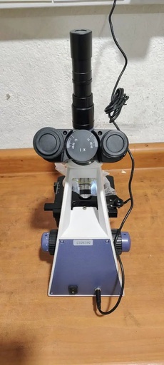 [B-01-33-80-01-0001] Microscopio trinocular, libre de compensación