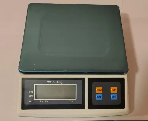 [B-02-32-0004] Balanza 30 kg. / 1 gr. contadora